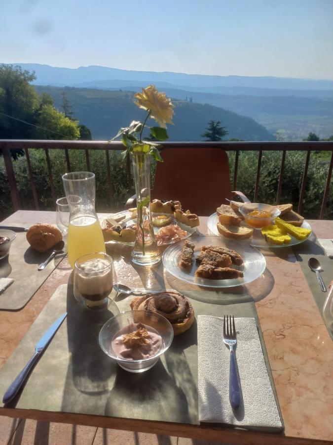 Bed and Breakfast La Terrazza In Collina à Cavalo Extérieur photo